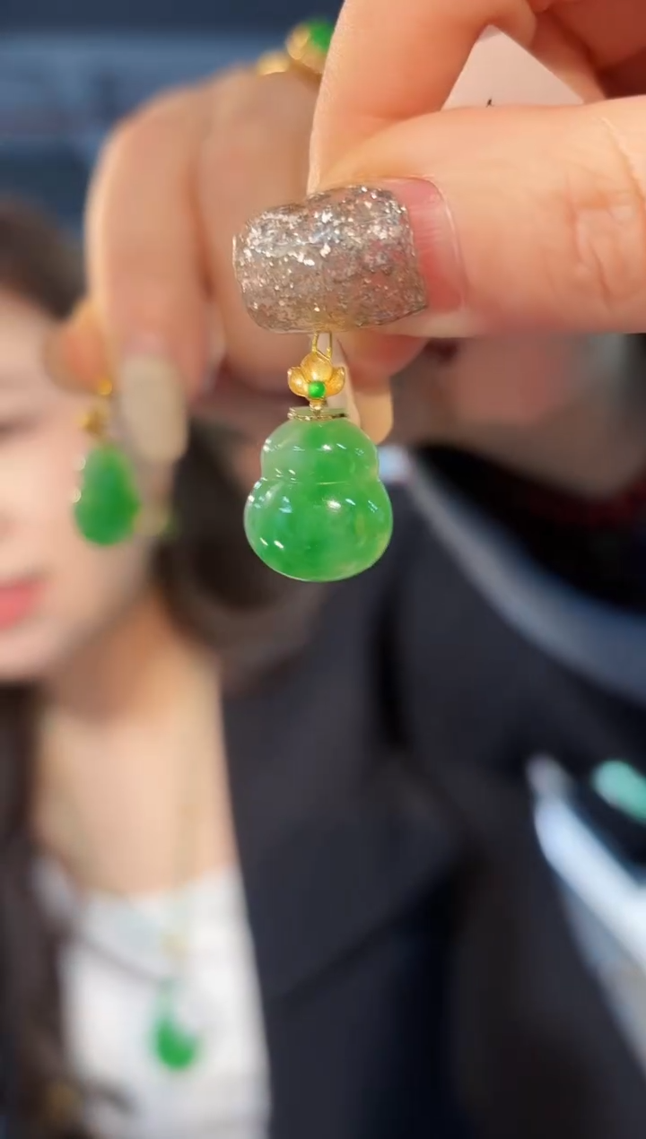 【闪购商品】翡翠吊坠(不含链)18K金镶嵌缅料A货/支持复检/一件