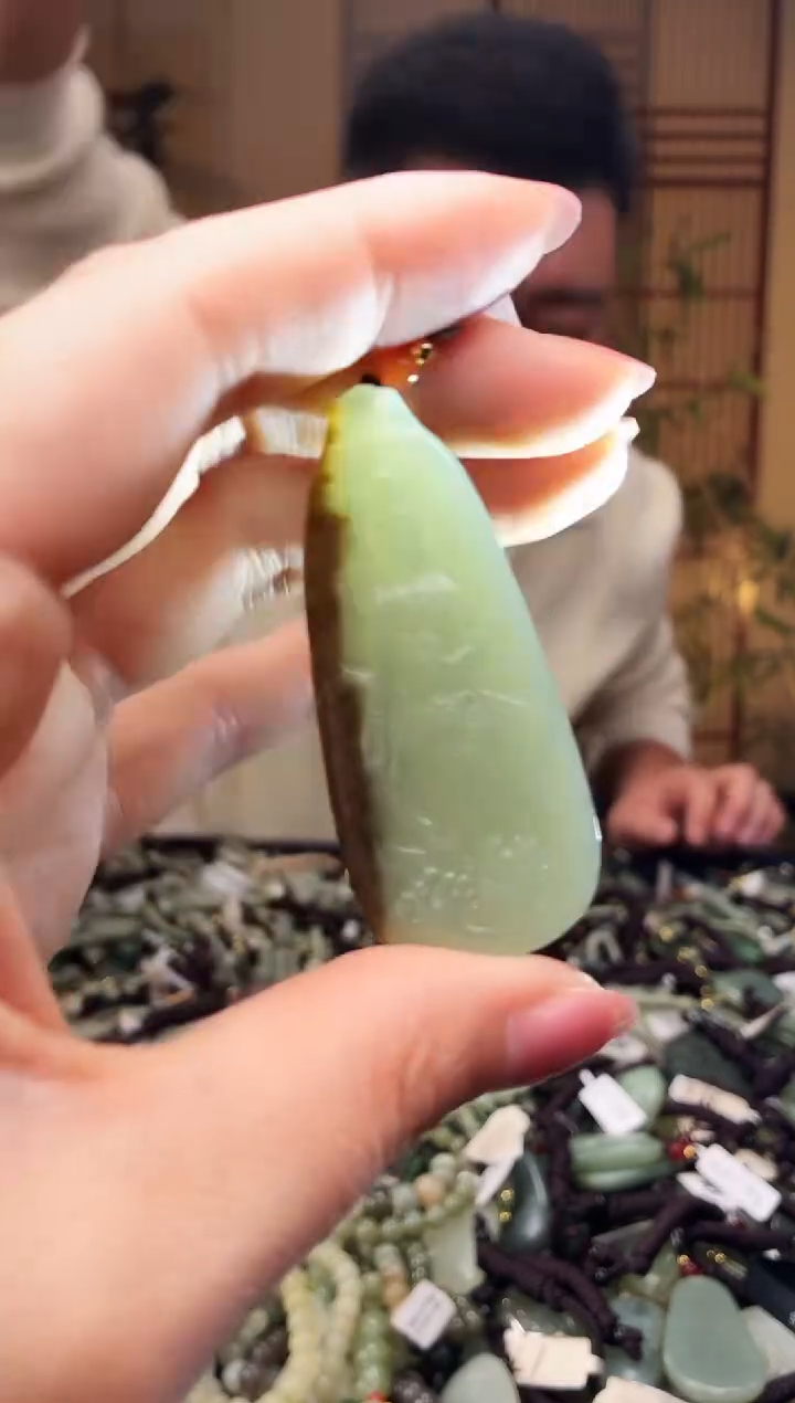 颈饰未镶嵌和田玉多样性发货，拍一发一