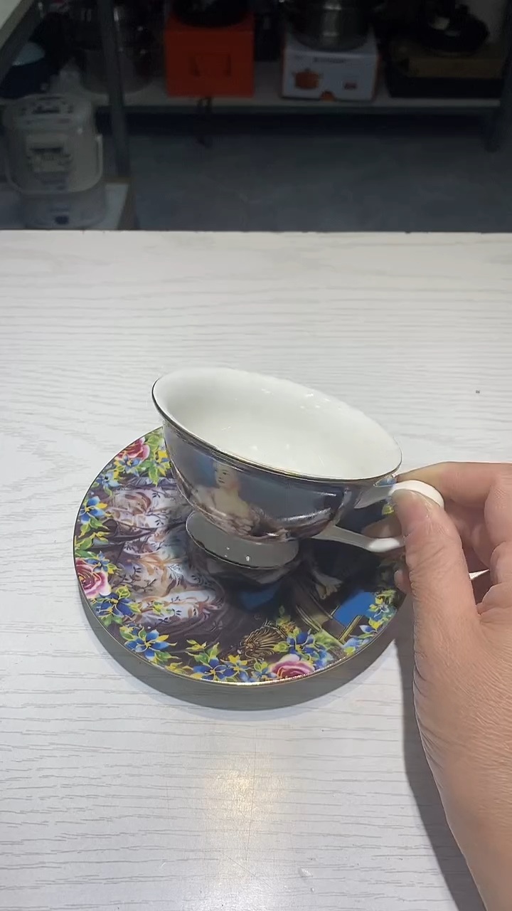 瓷片生活的本意就是开心@@1