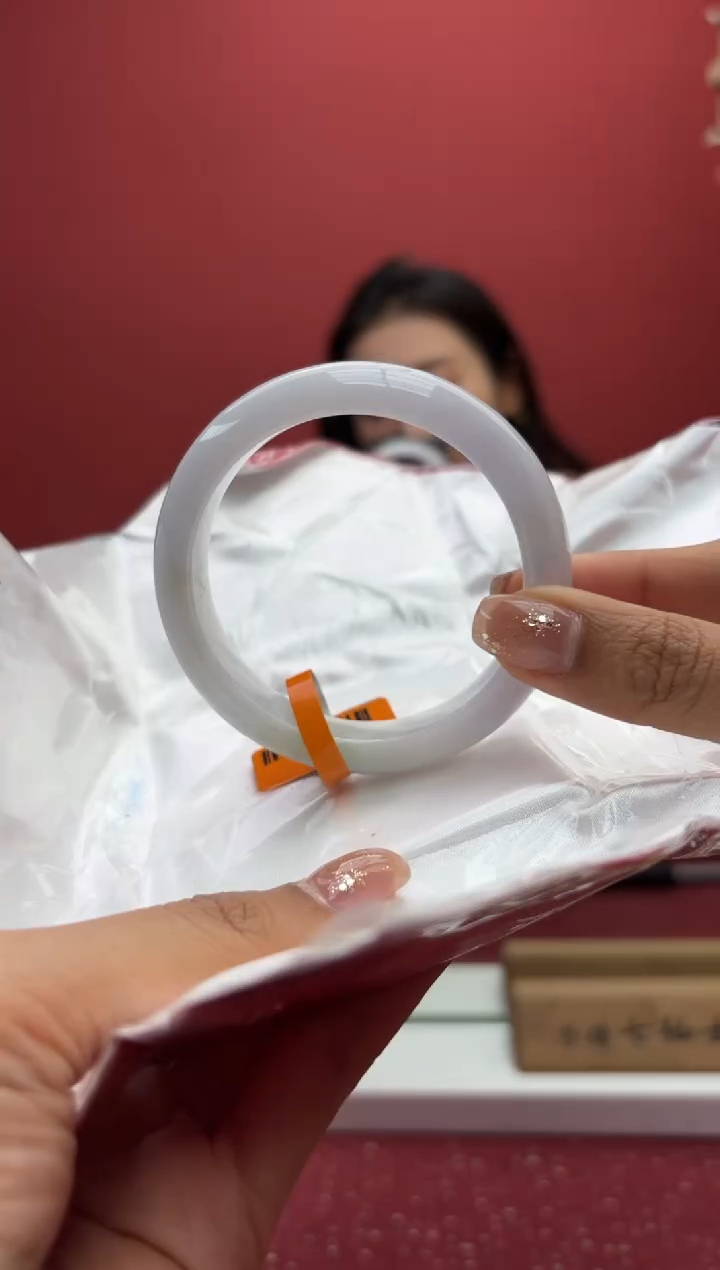 【闪购商品】翡翠手镯未镶嵌7手镯