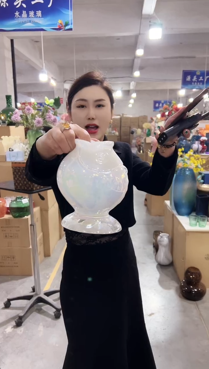 【闪购商品】玻璃私花贸易祁琪-微瑕--X0O3B