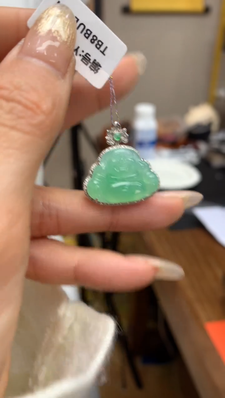 【闪购商品】翡翠颈饰18K金镶嵌佛公