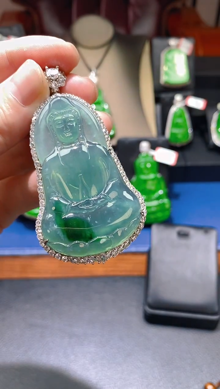 【闪购商品】翡翠颈饰未镶嵌A18翡翠 