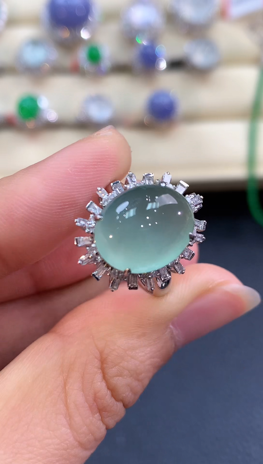 【闪购商品】翡翠戒指18K金镶嵌 B209      