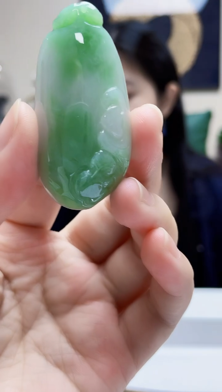 未镶嵌定制翡翠吊坠87