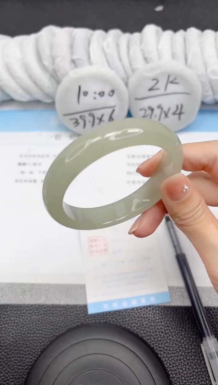 石英质玉手镯未镶嵌177-59