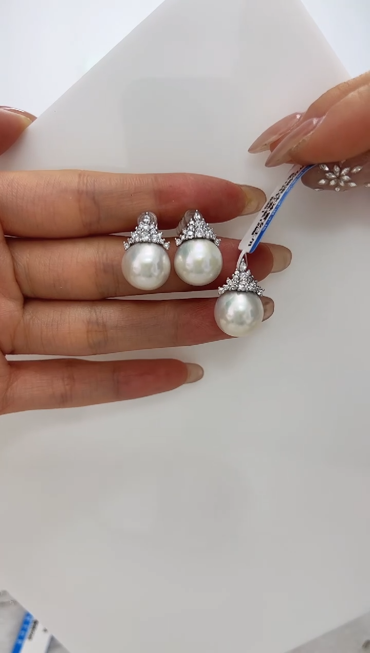 【闪购商品】淡水珍珠DA银S925镶嵌吊坠+耳钉12 B351