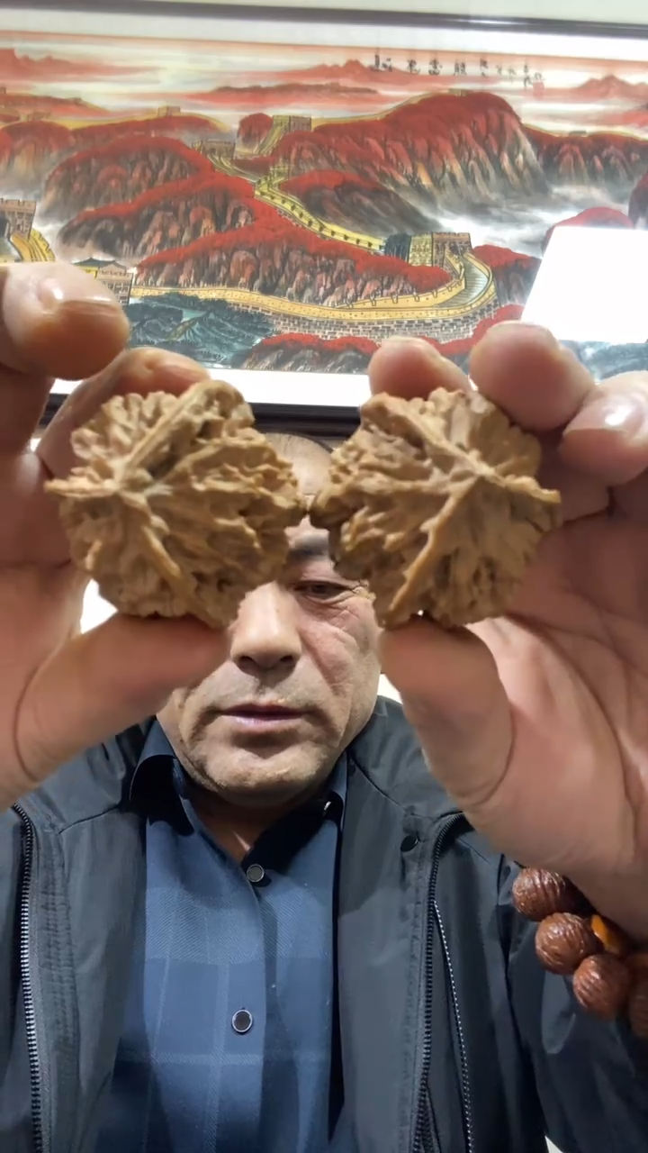 【闪购商品】文玩核桃把件帝王三棱
