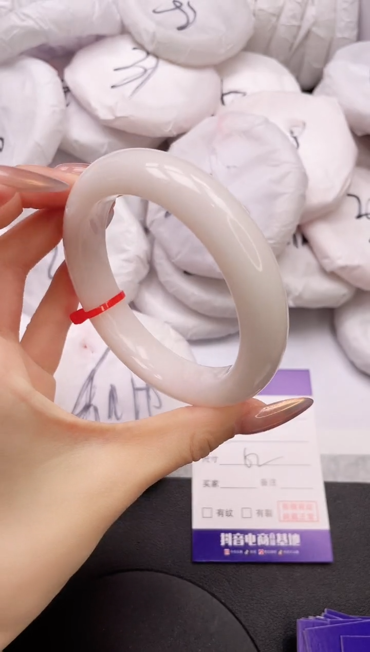 【闪购商品】和田玉手镯未镶嵌26K184-62