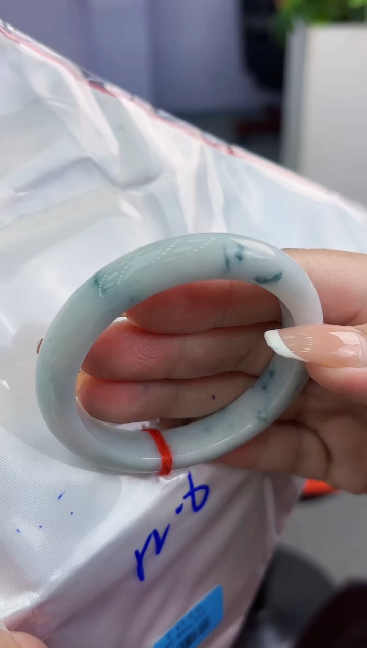 【闪购商品】翡翠手镯未镶嵌翡翠手镯