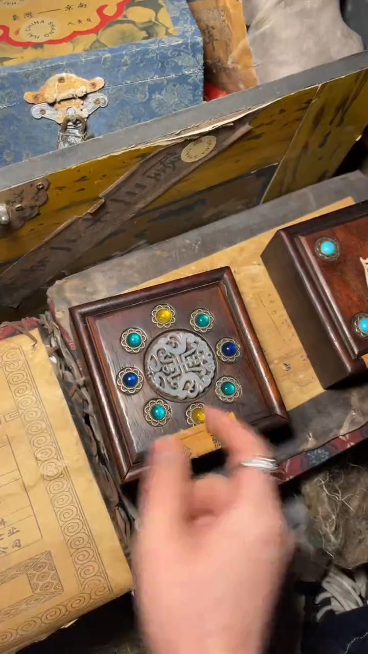 木摆件高端精美开八宝盒一个链接