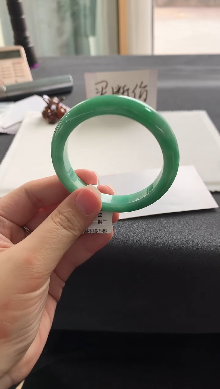 【闪购商品】翡翠手镯未镶嵌54.7正圈Y1125买断