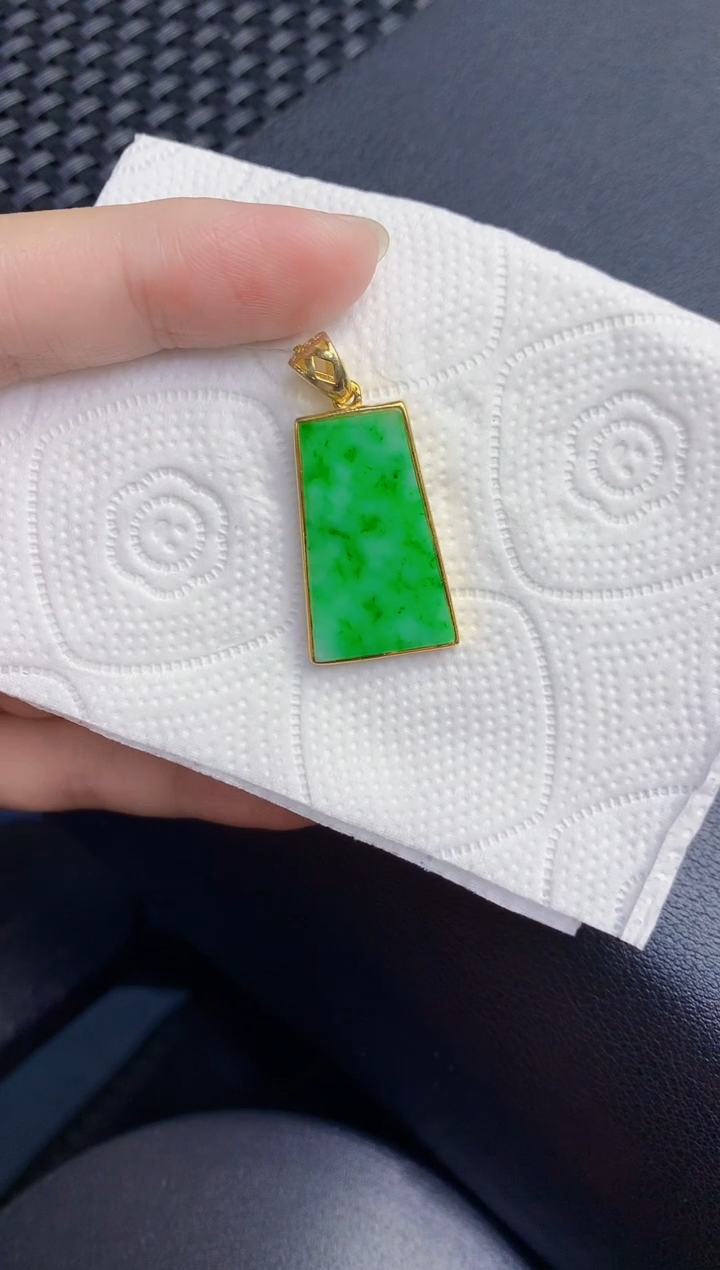 颈饰未镶嵌翡翠天然翡翠缅甸A货