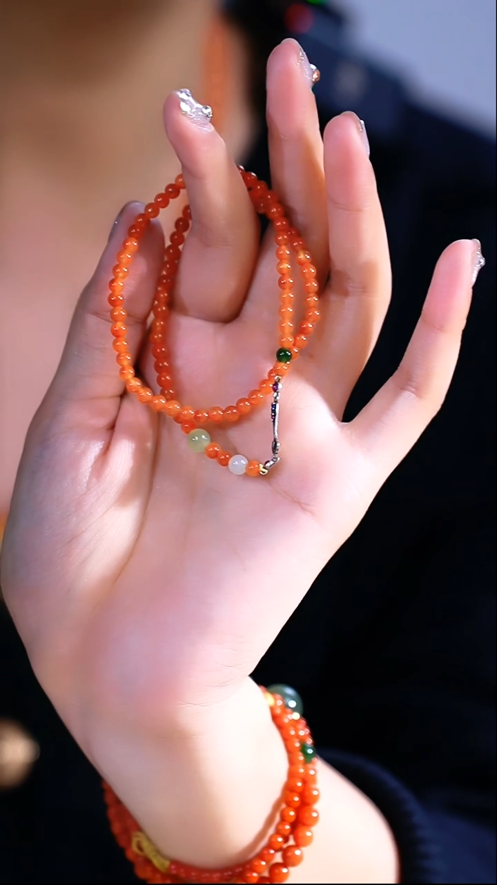 【闪购商品】南红玛瑙手链银S925镶嵌南红如意