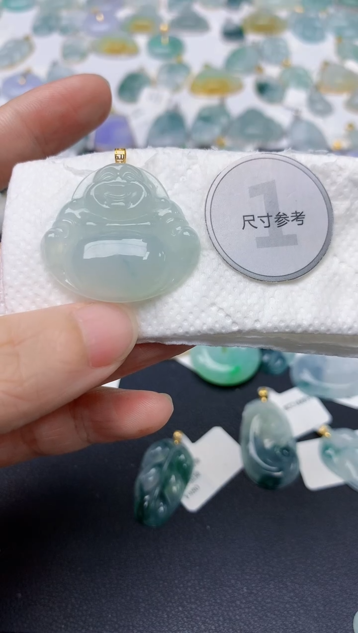 翡翠18K金镶嵌颈饰天然缅甸A货翡翠