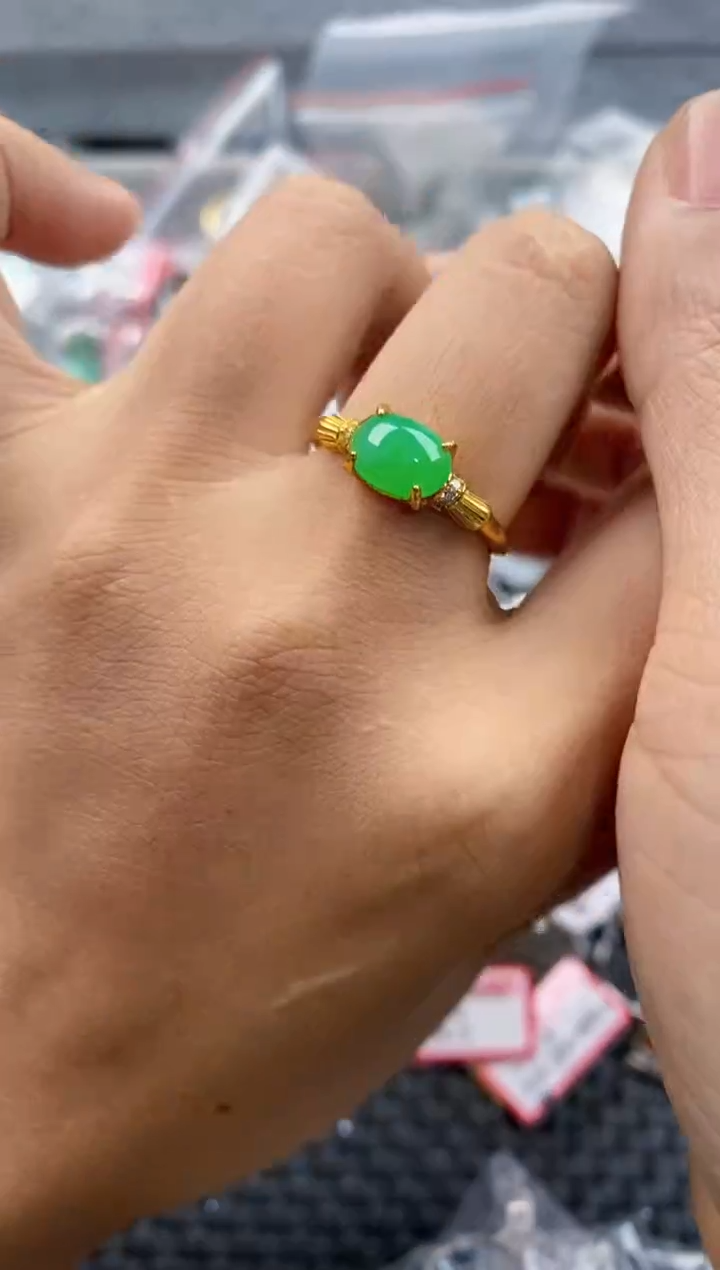 银S925镶嵌戒指翡翠777      3