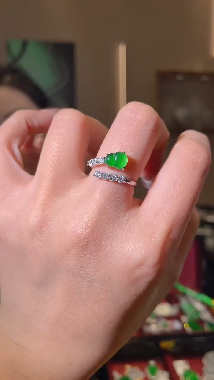 【闪购商品】翡翠戒指银S925镶嵌天然翡翠A货