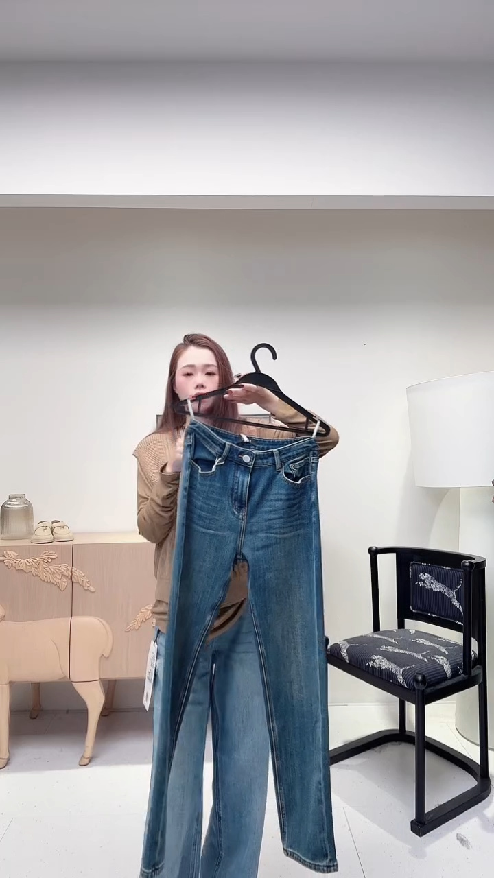 水洗蓝磨毛烟管裤M码