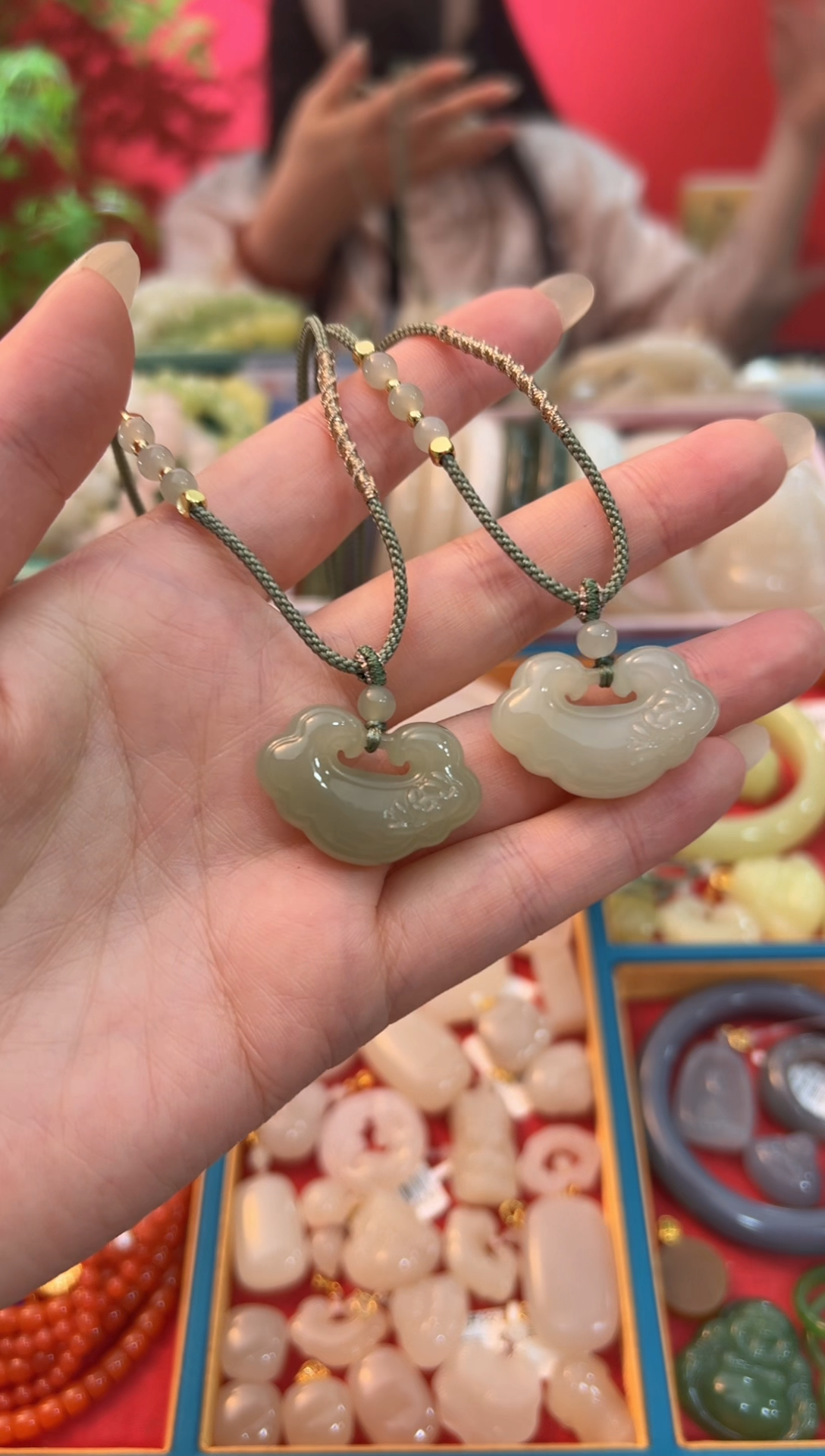 【闪购商品】和田玉吊坠未镶嵌晴水如意锁30mm【多样性发其一】