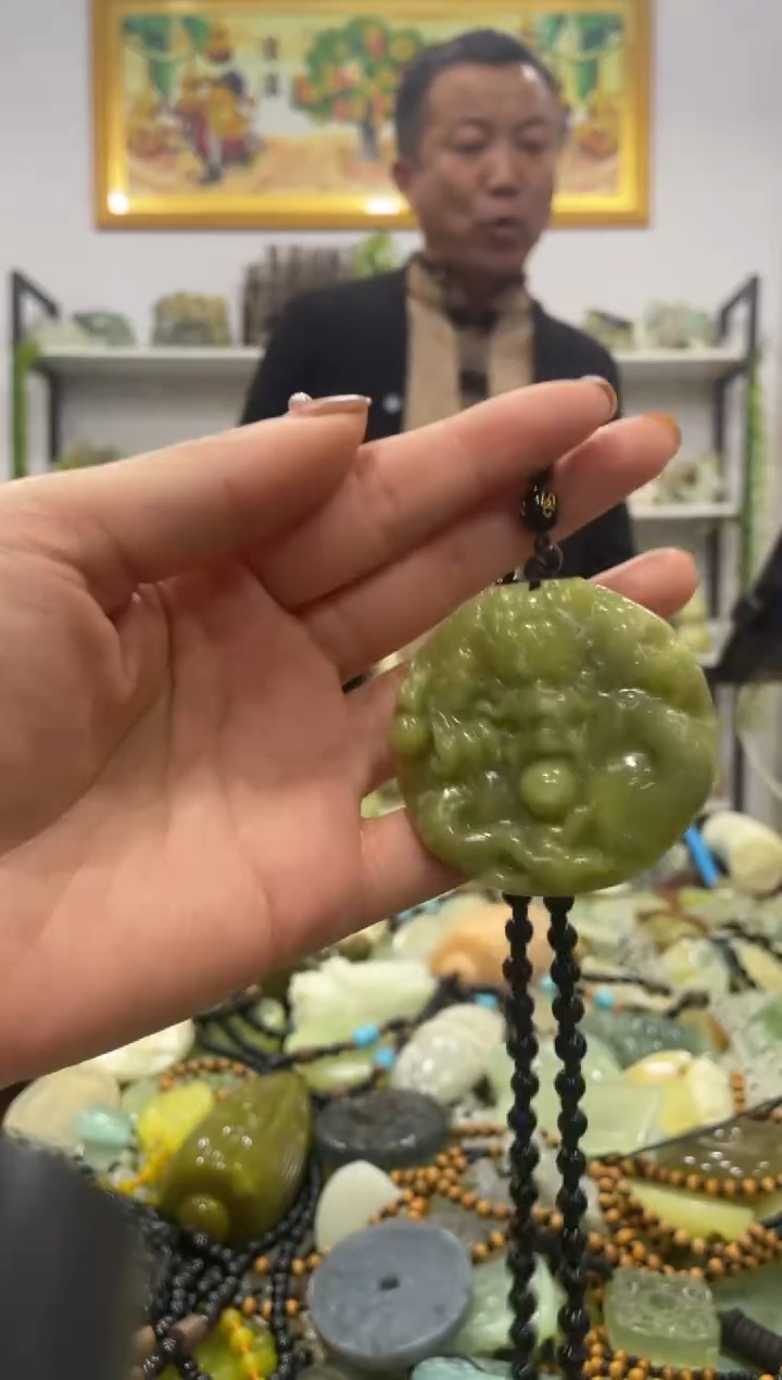 【闪购商品】岫玉吊坠未镶嵌