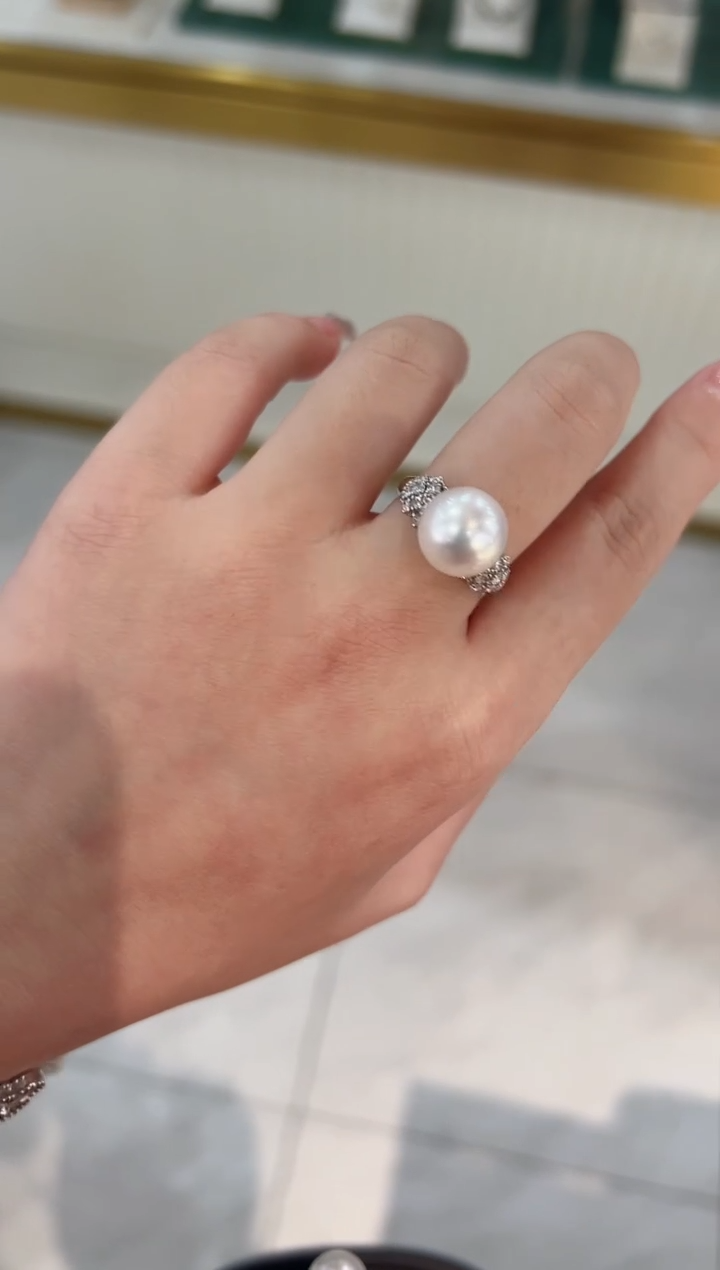 【闪购商品】海水珍珠戒指18K金镶嵌澳白珍珠戒指zzxm