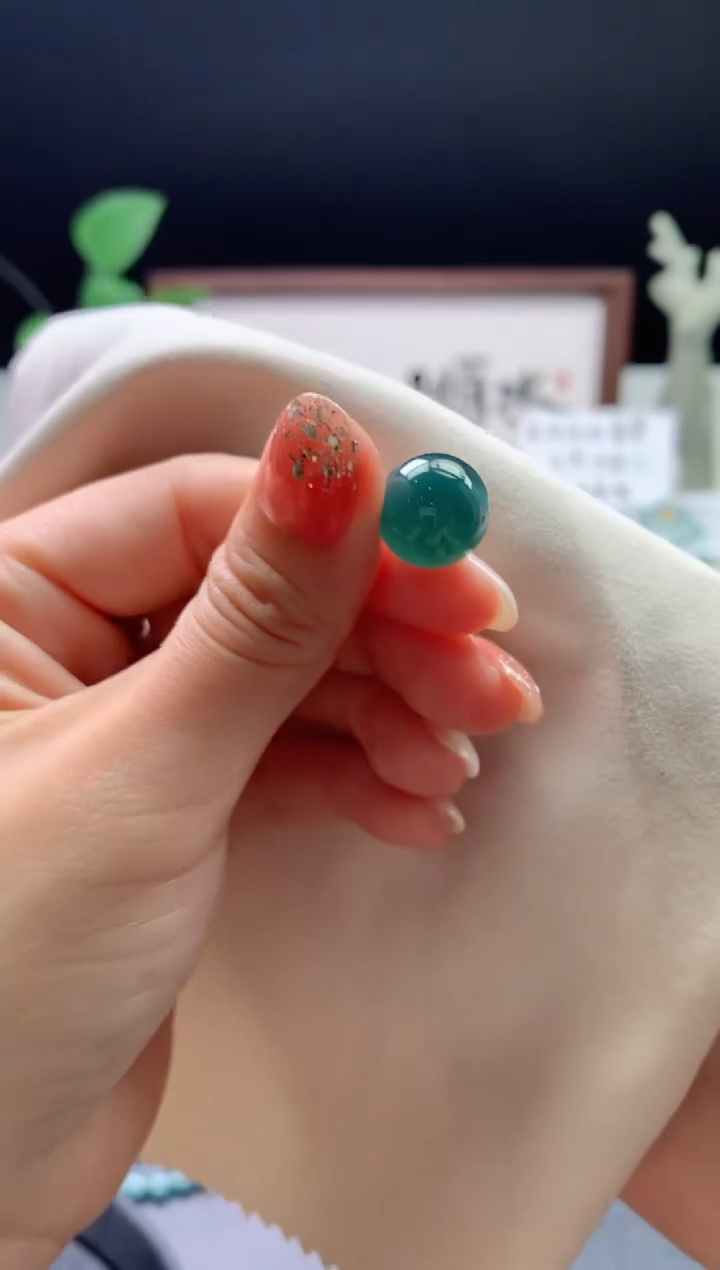 翡翠未镶嵌颈饰土*0667402429