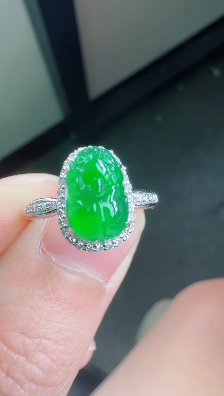 翡翠戒指18K金镶嵌゛**果寄售回流，不退不换