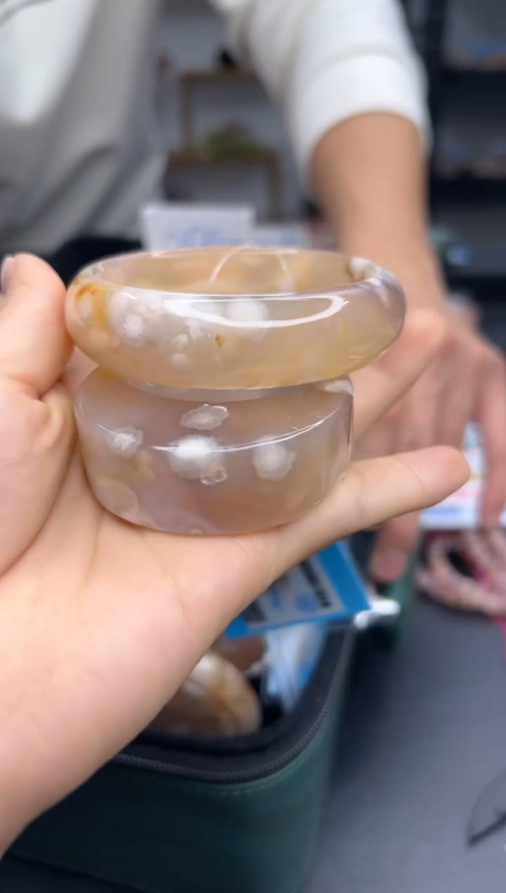 【闪购商品】石英质玉手镯未镶嵌A192(57圈赠送镯心)