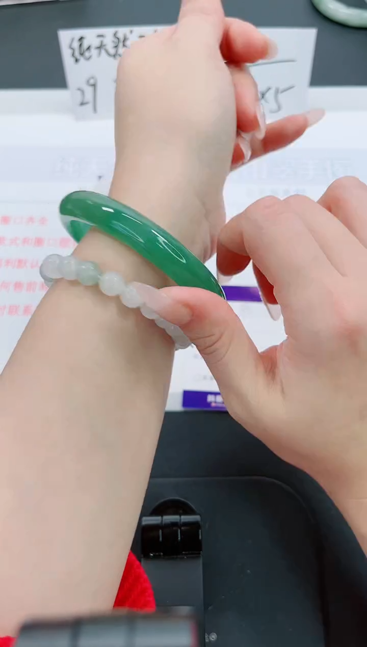 【闪购商品】石英质玉手镯未镶嵌80号-62圈