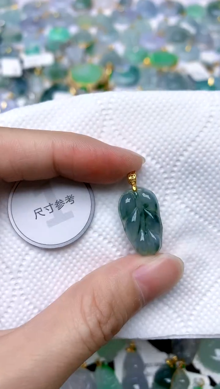 颈饰银S925镶嵌翡翠天然A货翡翠