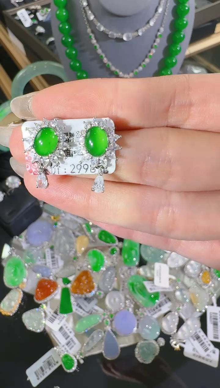 【闪购商品】翡翠耳饰银S925镶嵌蛋面