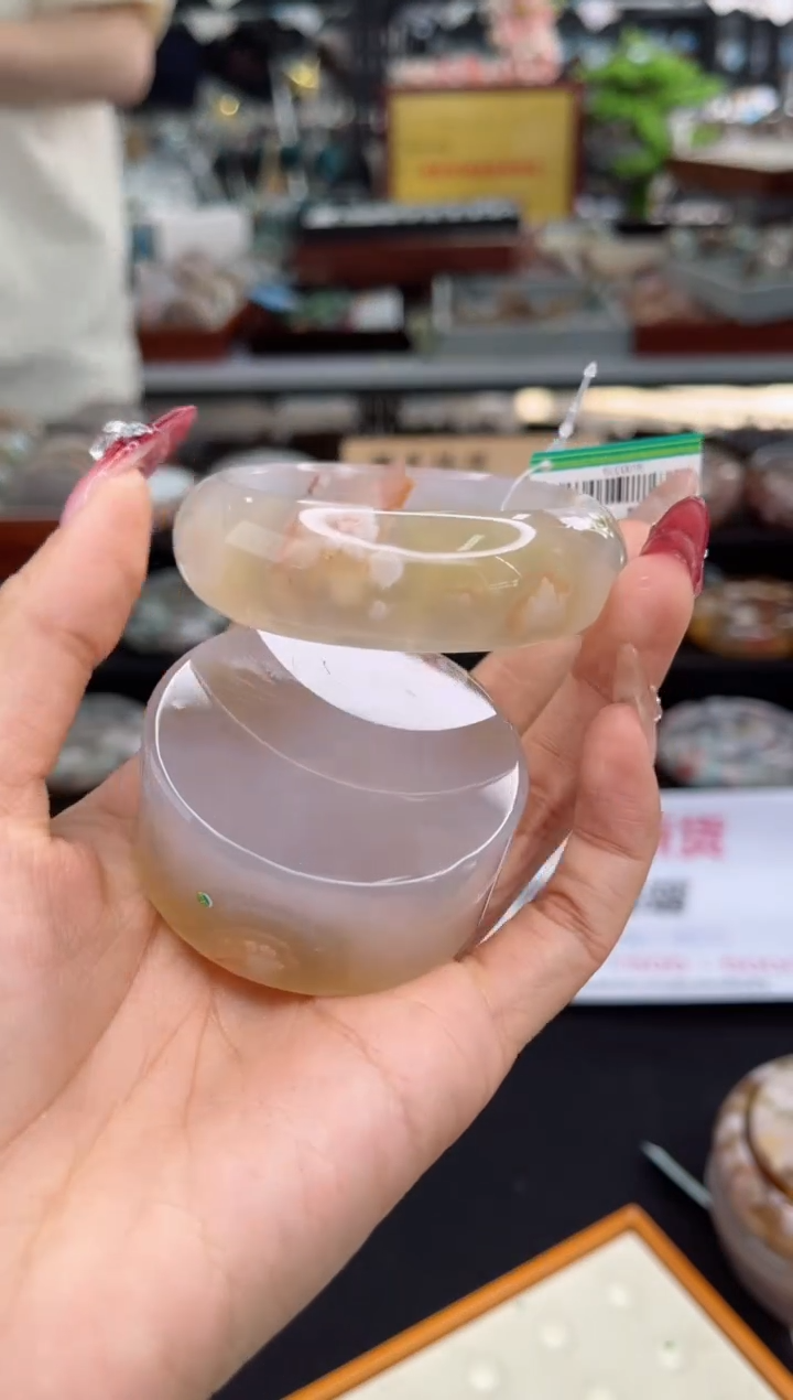 【闪购商品】石英质玉手镯未镶嵌54圈口（赠品镯心）3600029