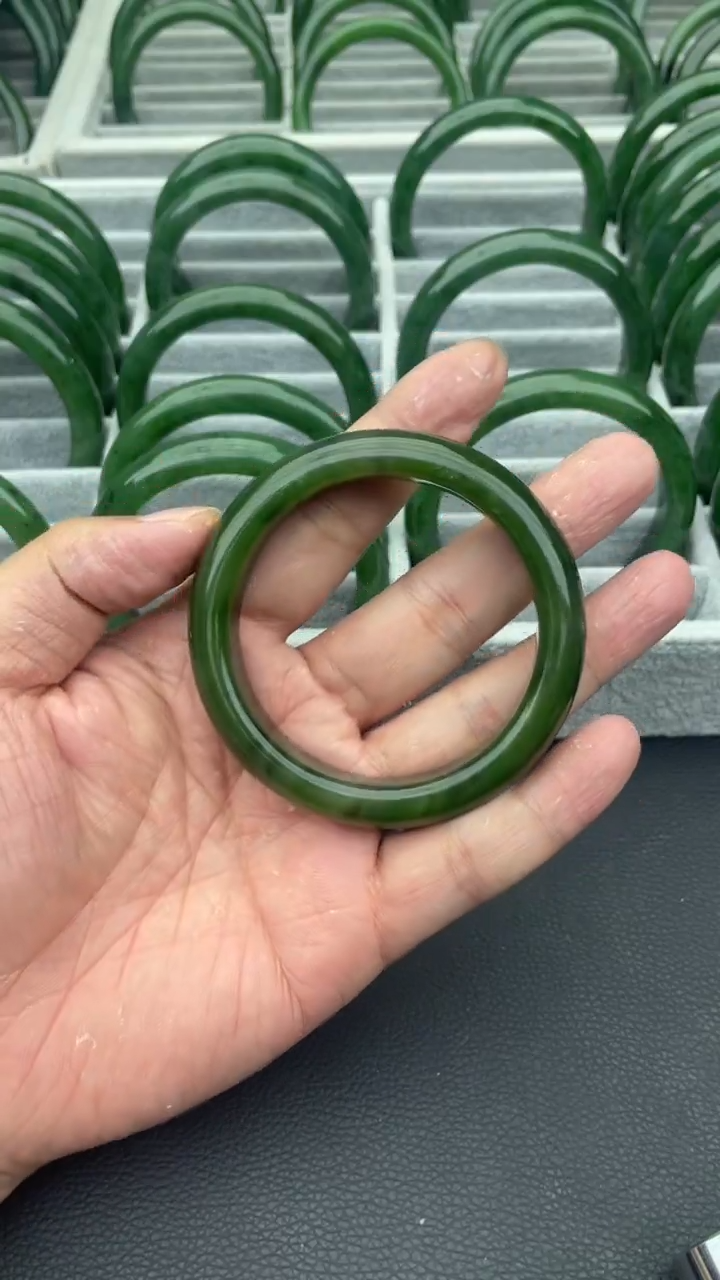 未镶嵌手镯和田玉（碧玉）63-58