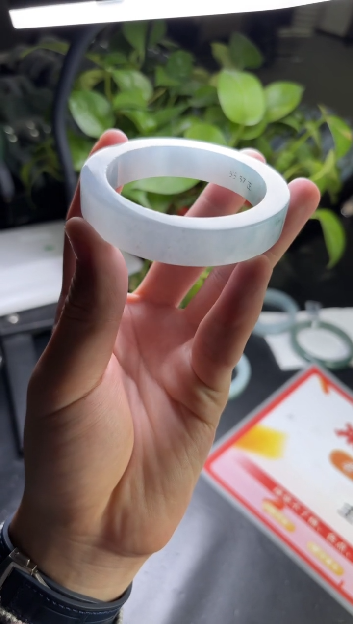 【闪购商品】定制翡翠定制手镯不退不换未镶嵌定制手镯不退不换