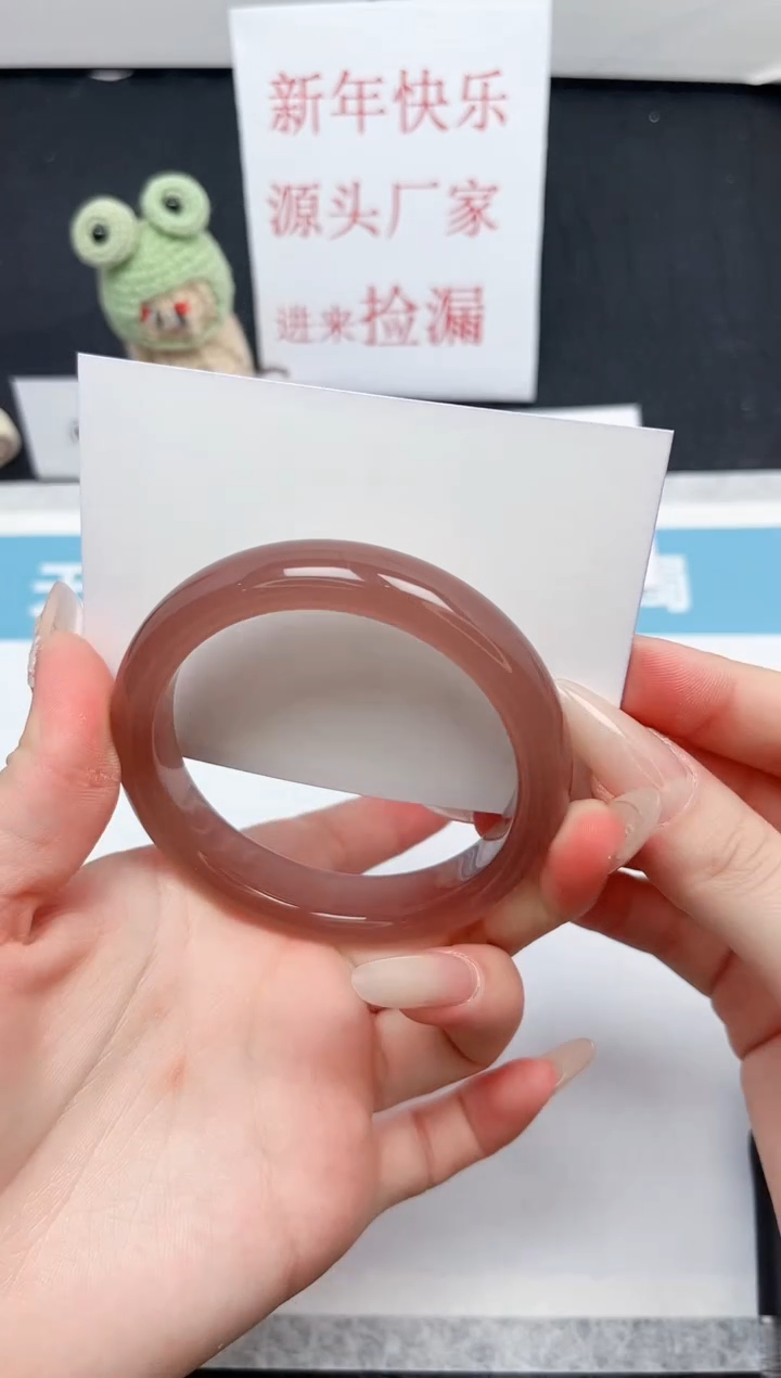 【闪购商品】石英质玉手镯未镶嵌142-56