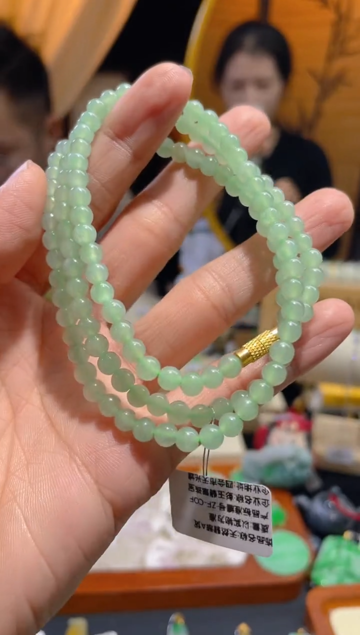 【闪购商品】翡翠颈饰未镶嵌假一赔三