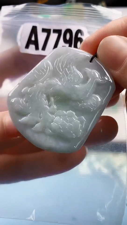 翡翠未镶嵌颈饰天然翡翠吊坠挂件