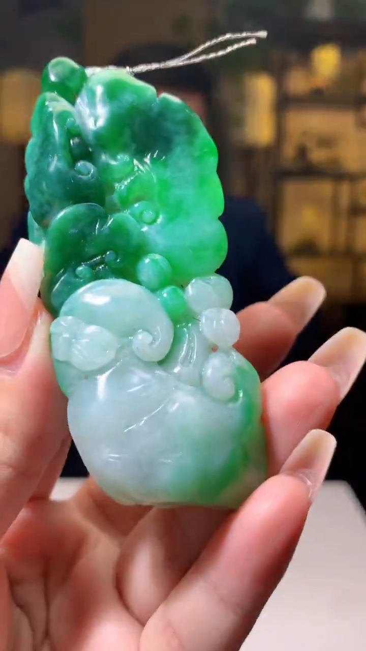 【闪购商品】定制翡翠未镶嵌1019XX-毛货挂件40