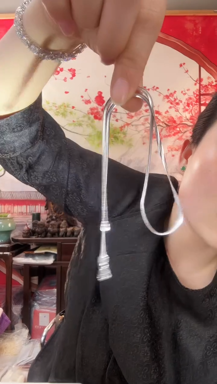 英****?主播定制链接 银色系粗链子