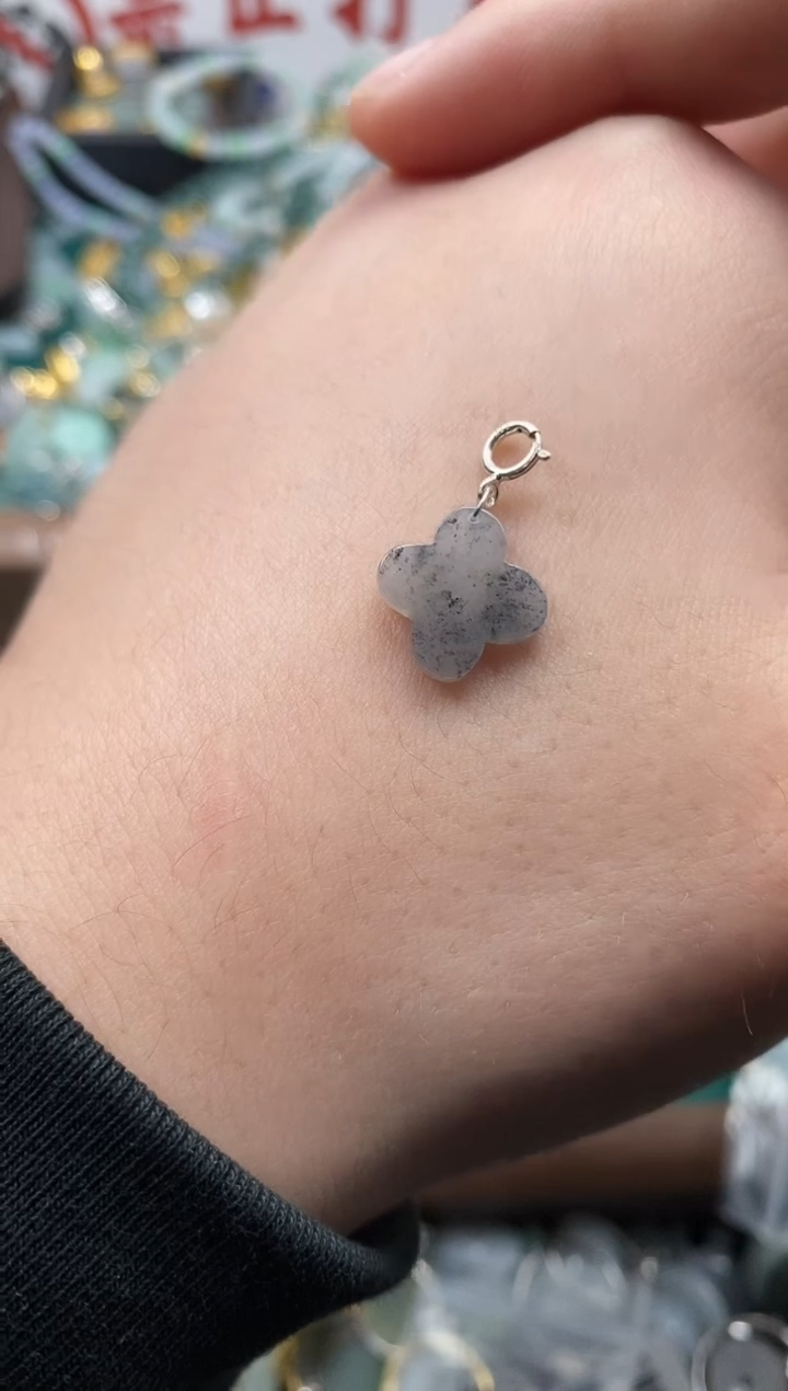 【闪购商品】翡翠颈饰未镶嵌哥哥