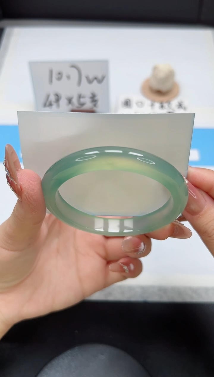 【闪购商品】石英质玉手镯未镶嵌388/晴水58.5