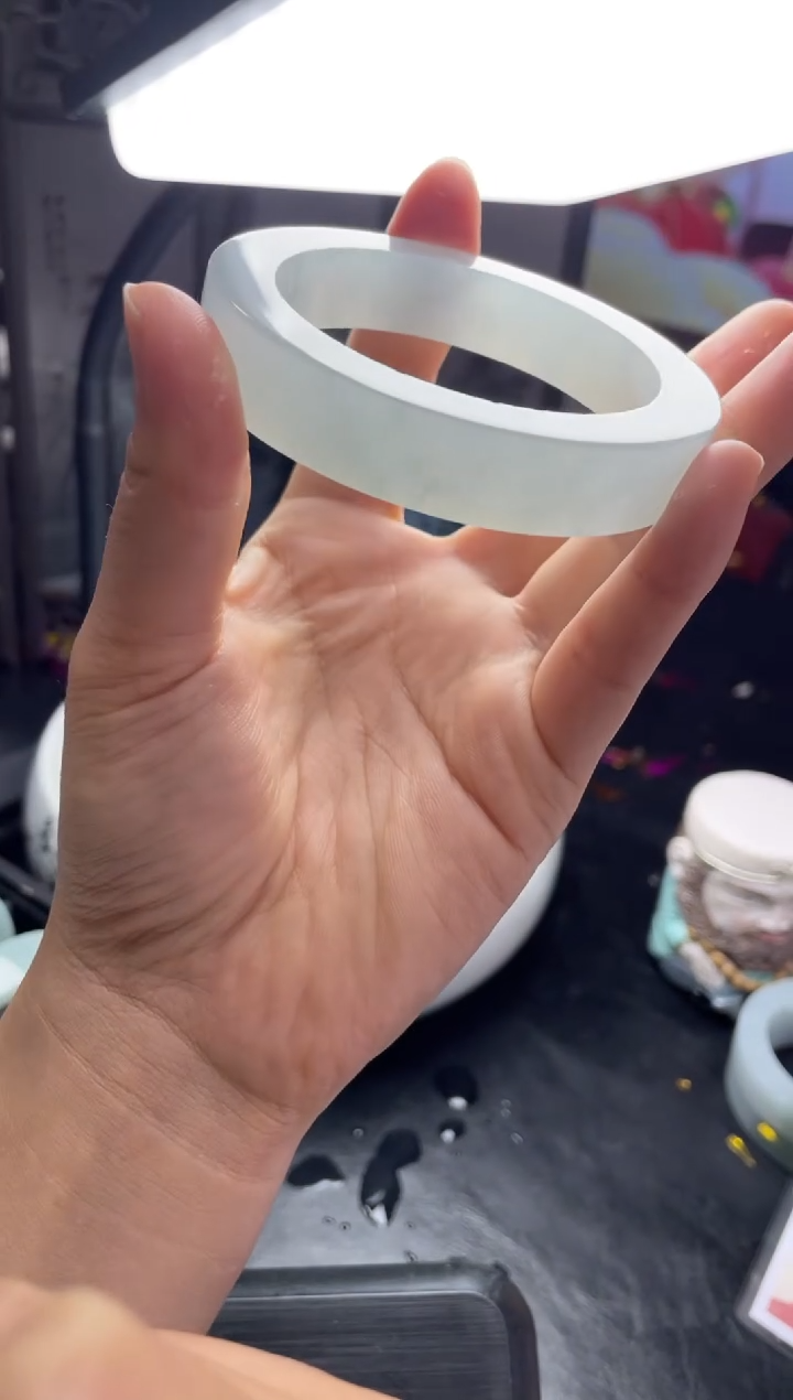 【闪购商品】定制翡翠手镯未镶嵌手镯ZML/DZS