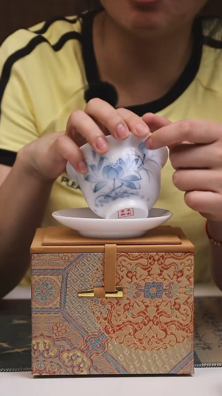 景德镇高温瓷三才盖碗荷韵