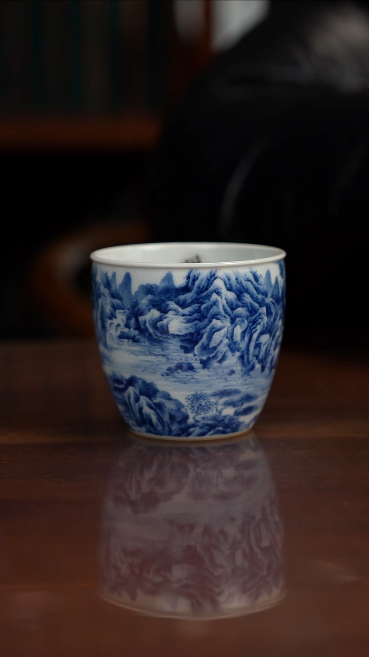 景琳藏青花北派山水