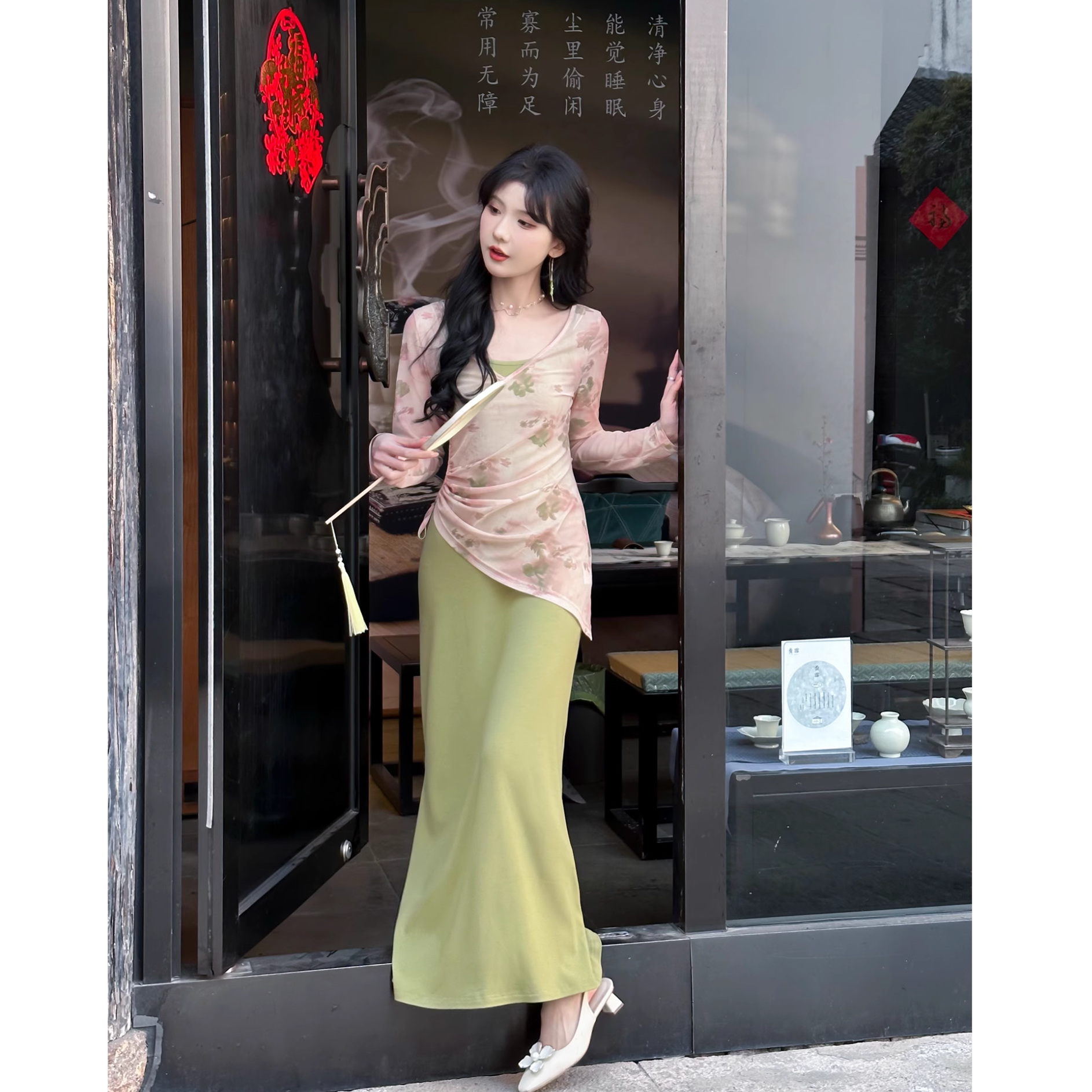 SE【绿萝】时尚套装女春季新中式绿色吊带裙修身抽绳罩衫两件套装