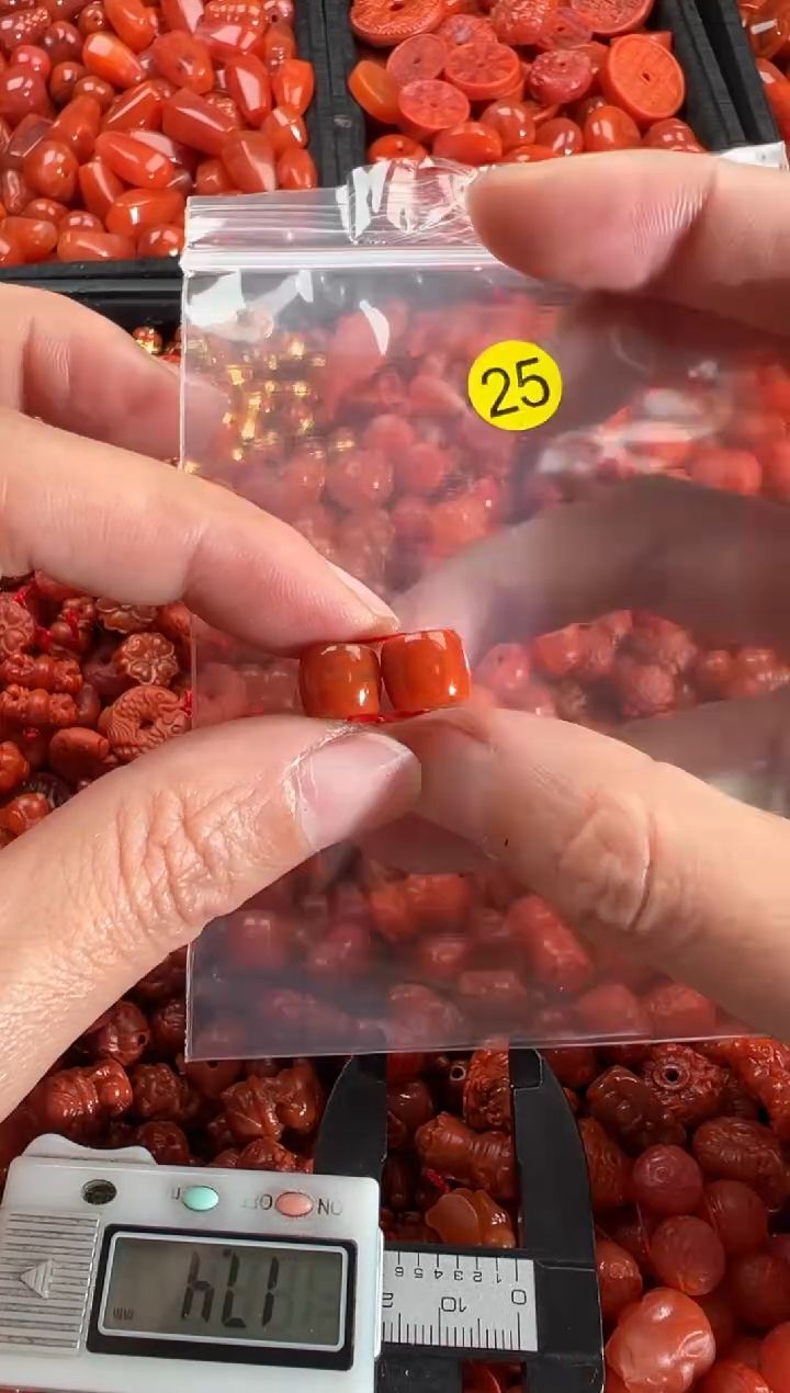 【闪购商品】南红玛瑙颈饰未镶嵌1