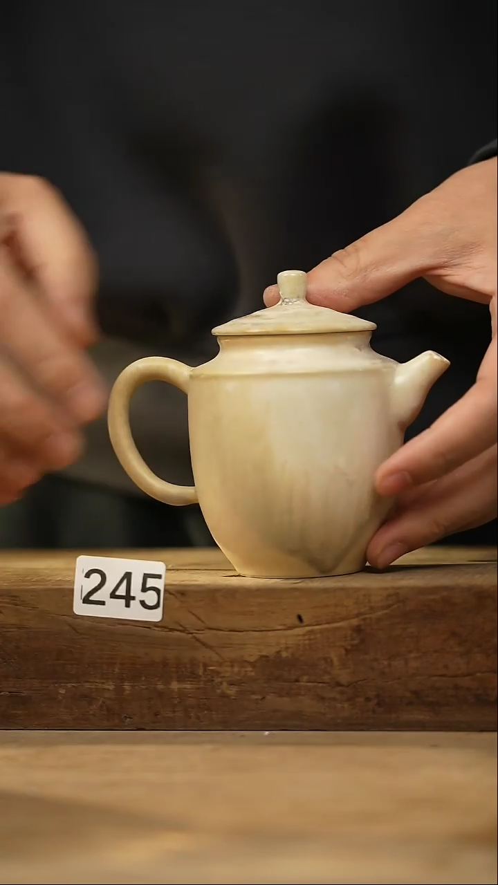 【闪购商品】瓷片福利！落单设计师款小茶壶 福利！！