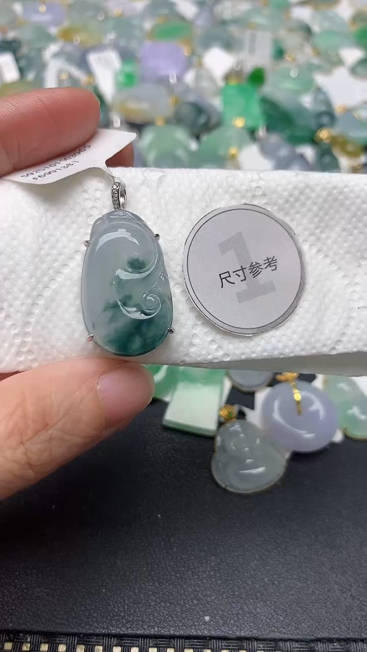 颈饰未镶嵌翡翠天然缅甸A货翡翠