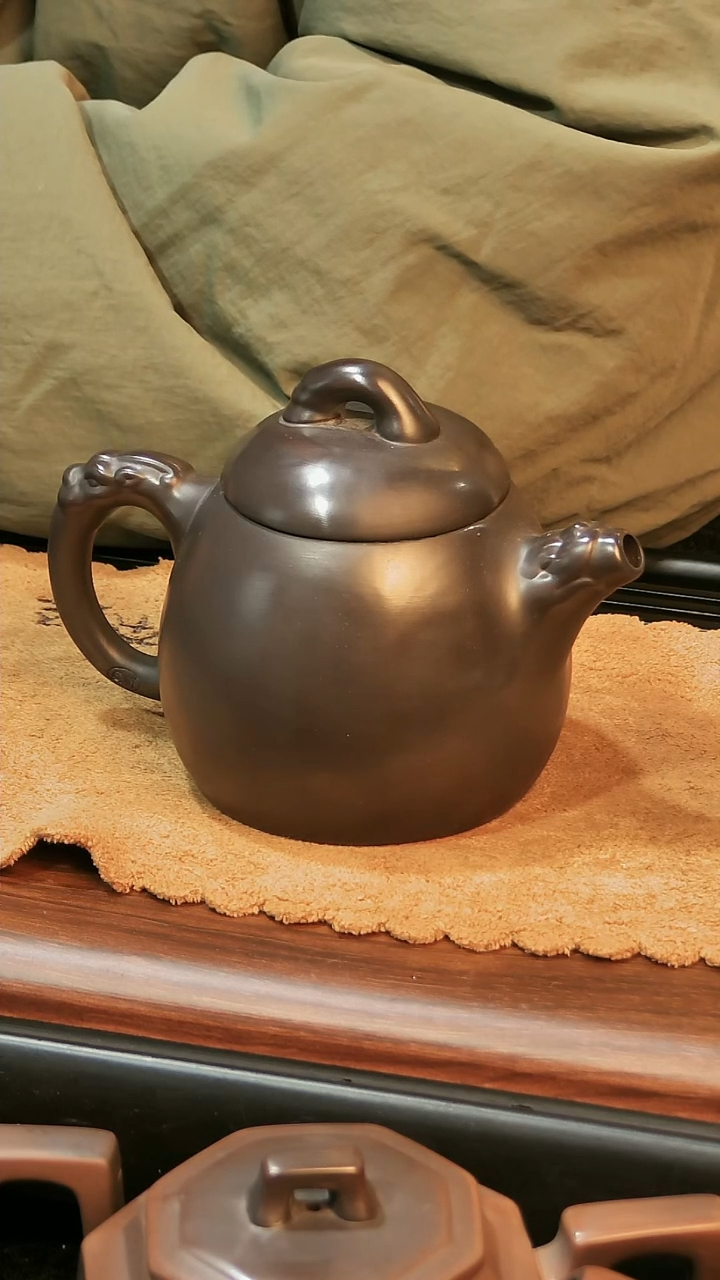 【闪购商品】紫砂茶壶0000紫砂龙把秦权260ml