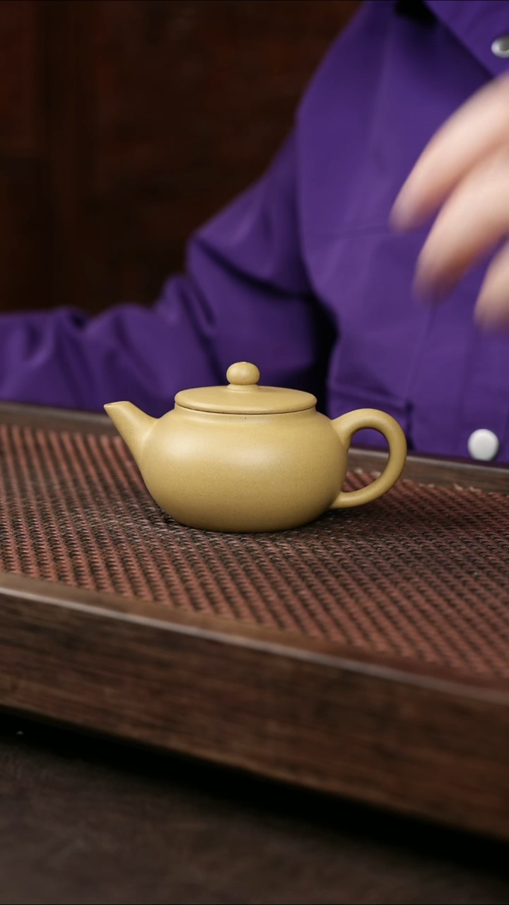 茶壶紫砂黄金段平盖水平